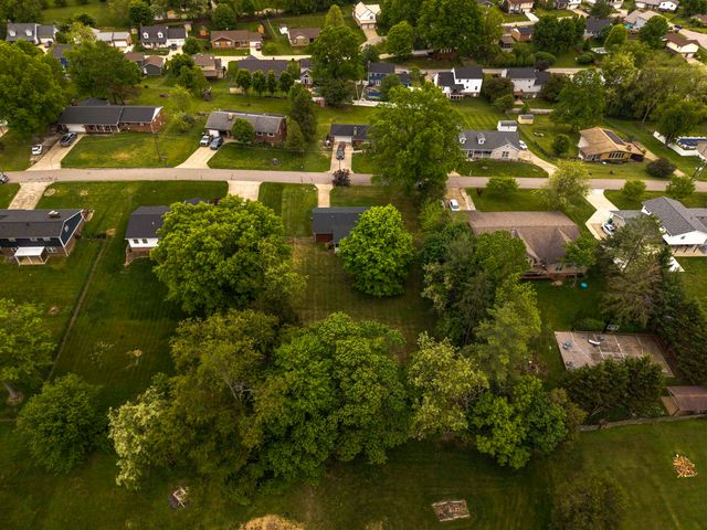 114 Oakwood Estate, Scott Depot, WV 25560