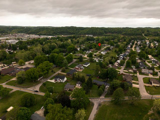 114 Oakwood Estate, Scott Depot, WV 25560