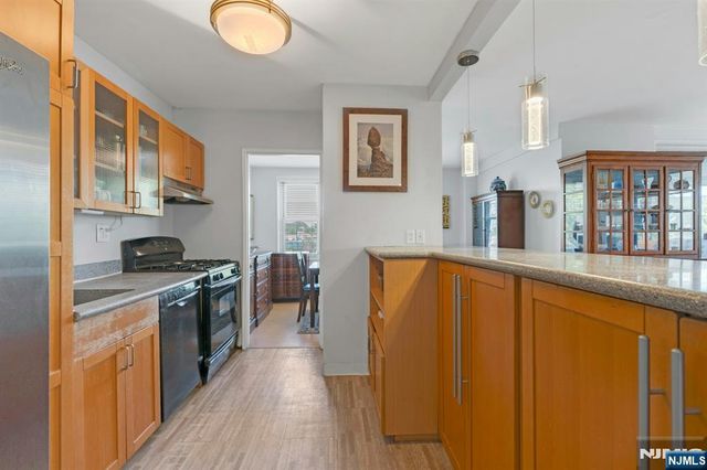 2100 Linwood Avenue 3S, Fort Lee, NJ 07024