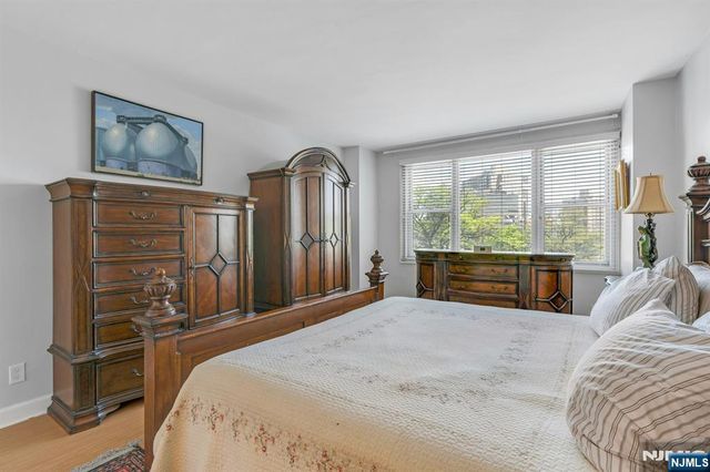2100 Linwood Avenue 3S, Fort Lee, NJ 07024