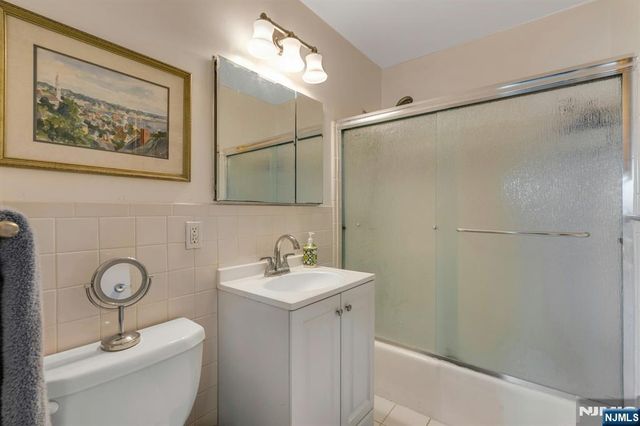 2100 Linwood Avenue 3S, Fort Lee, NJ 07024