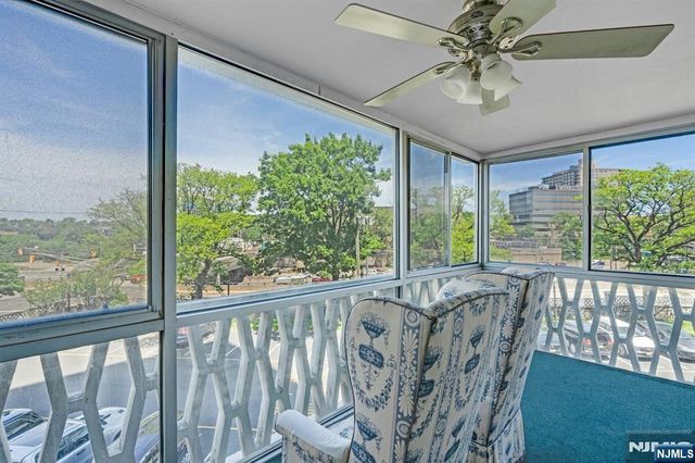 2100 Linwood Avenue 3S, Fort Lee, NJ 07024