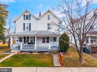 29 S 6TH ST, Quakertown, PA 18951