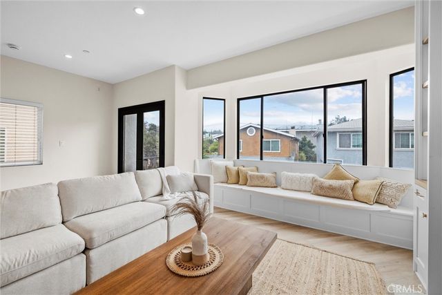 7422 valaho, Tujunga, CA 91042