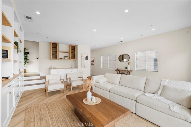 7422 valaho, Tujunga, CA 91042