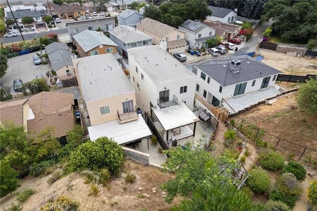 7422 valaho, Tujunga, CA 91042