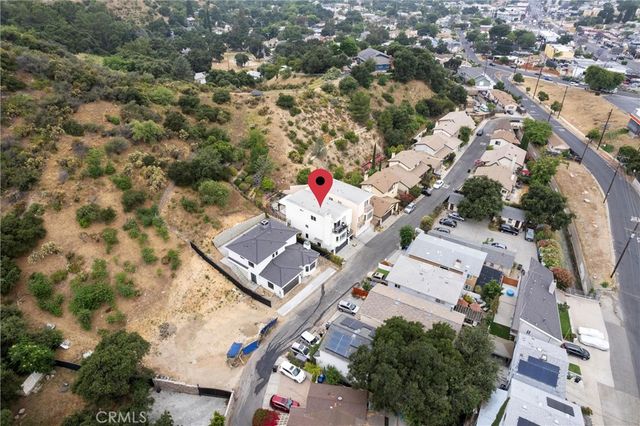 7422 valaho, Tujunga, CA 91042