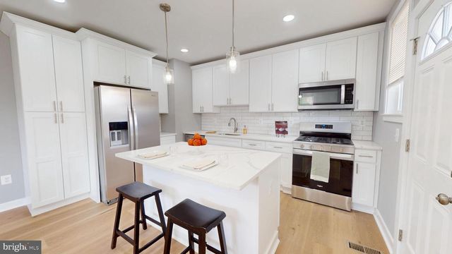 3301 CEDARHURST RD, Baltimore, MD 21214