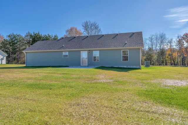 1563 Paynes Church Rd, Winchester, TN 37398