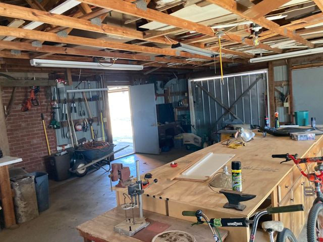 1009 W Delaware Avenue, Vinita, OK 74301