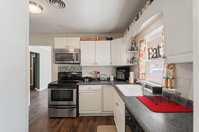 1009 W Delaware Avenue, Vinita, OK 74301