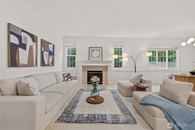 813 275th Place SE, Sammamish, WA 98075