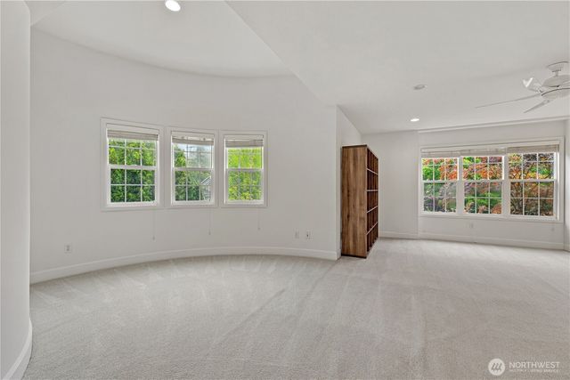 813 275th Place SE, Sammamish, WA 98075