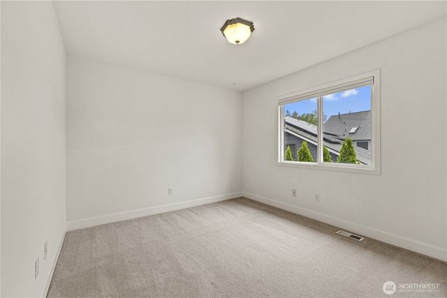 813 275th Place SE, Sammamish, WA 98075
