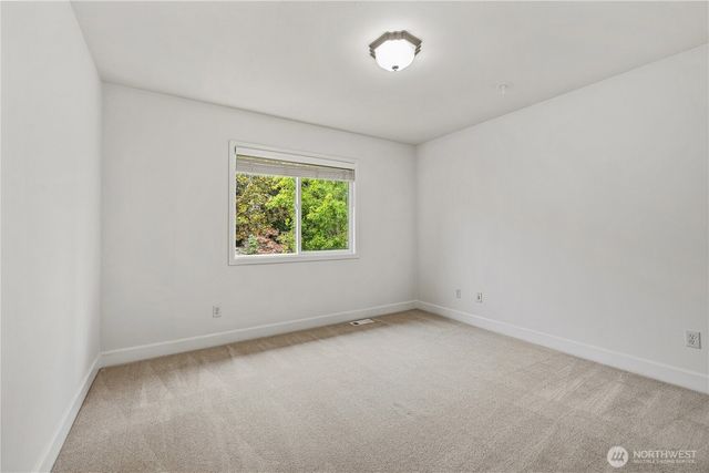 813 275th Place SE, Sammamish, WA 98075