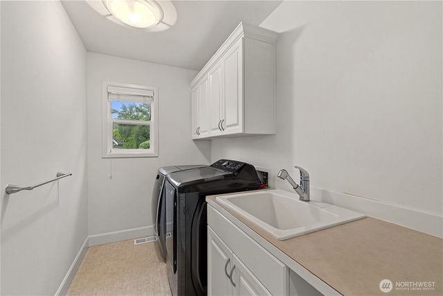 813 275th Place SE, Sammamish, WA 98075