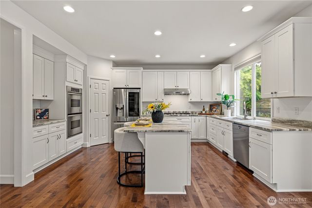 813 275th Place SE, Sammamish, WA 98075