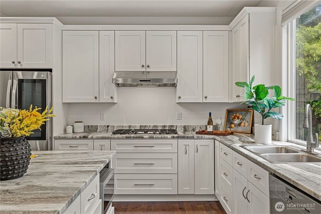 813 275th Place SE, Sammamish, WA 98075