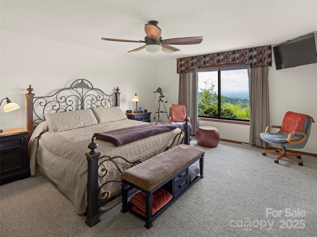 167 Country Ridge Road, Laurel Park, NC 28739