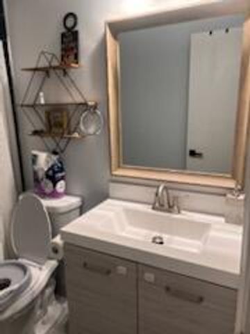 2220 NE 68th Street 1023, Fort Lauderdale, FL 33308