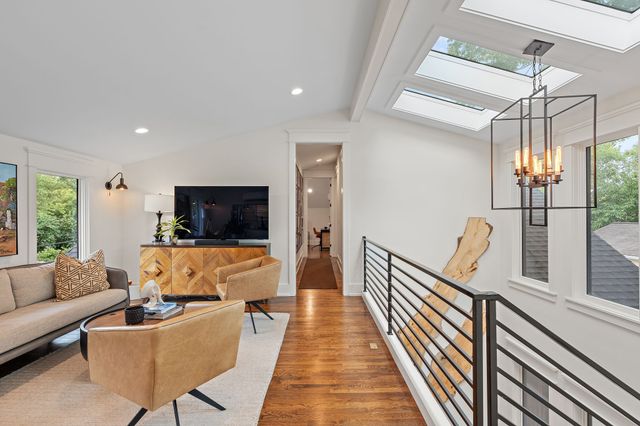 1903 Beechwood Ave, Nashville, TN 37212