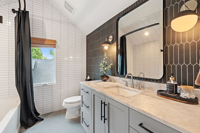 1903 Beechwood Ave, Nashville, TN 37212