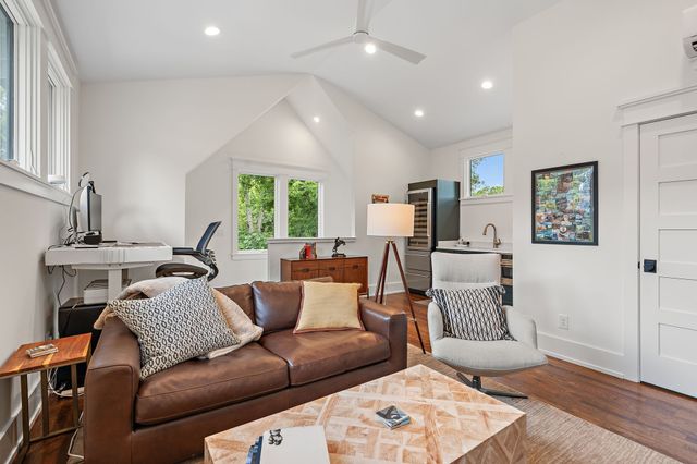 1903 Beechwood Ave, Nashville, TN 37212