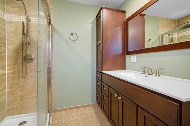 26587 N Cherrywood Lane, Wauconda, IL 60084