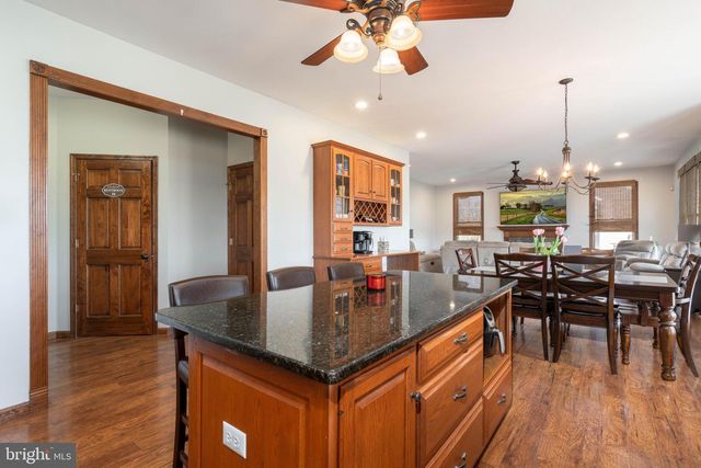 105 CEDAR GROVE RD, Mullica Hill, NJ 08062