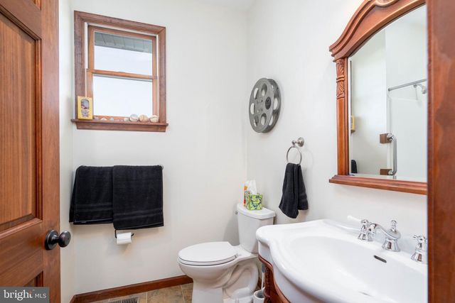 105 CEDAR GROVE RD, Mullica Hill, NJ 08062