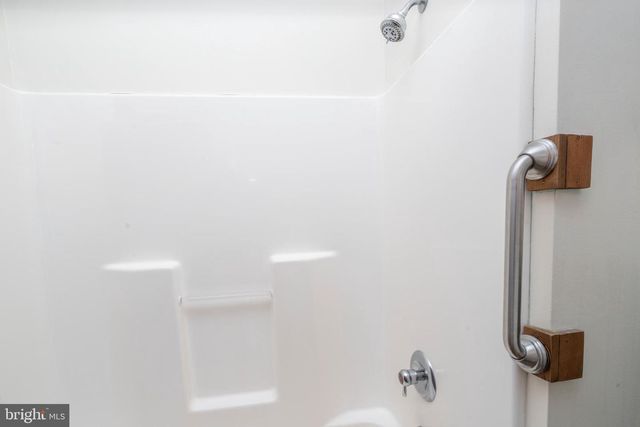 105 CEDAR GROVE RD, Mullica Hill, NJ 08062