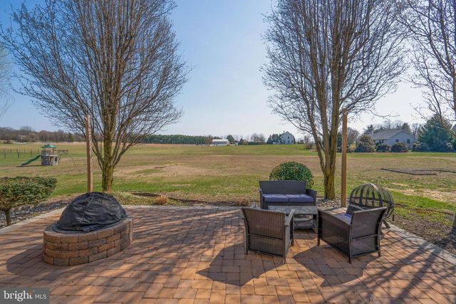 105 CEDAR GROVE RD, Mullica Hill, NJ 08062