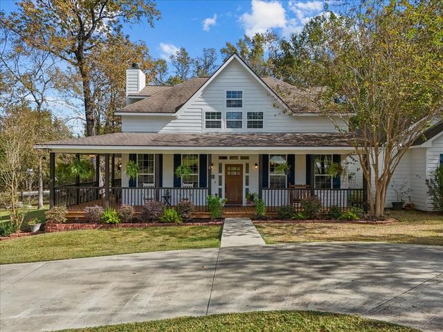 880 Paradise Drive, Coldspring, TX 77331