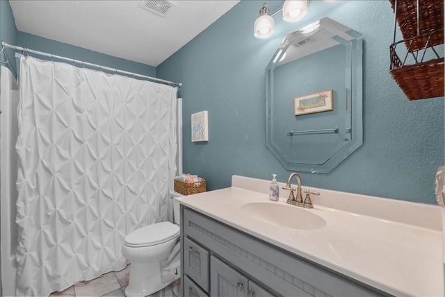 880 Paradise Drive, Coldspring, TX 77331