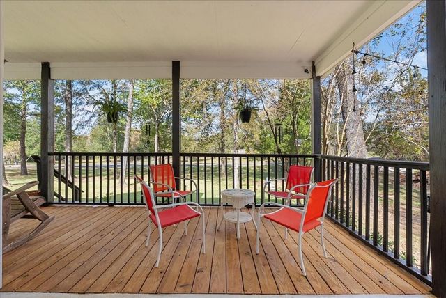 880 Paradise Drive, Coldspring, TX 77331