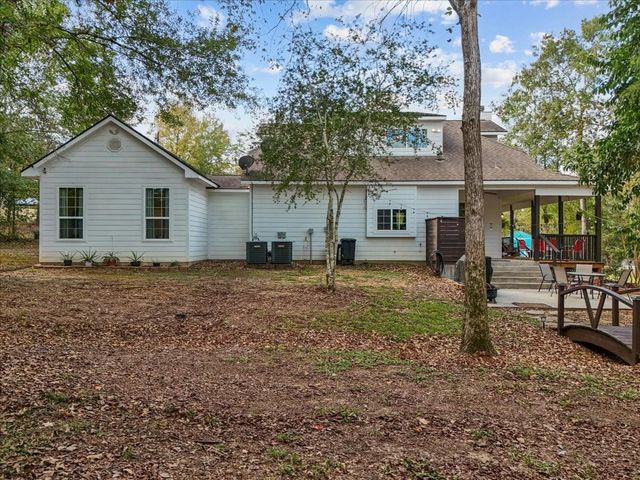 880 Paradise Drive, Coldspring, TX 77331