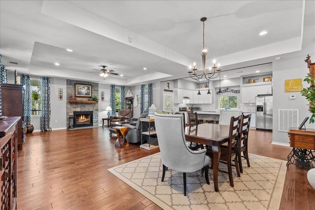 880 Paradise Drive, Coldspring, TX 77331