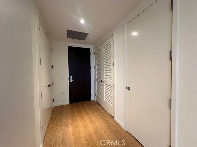 877 Francisco Street 1905, Los Angeles, CA 90017