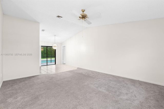 4264 NW 95th Ter, Sunrise, FL 33351