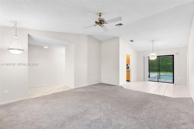 4264 NW 95th Ter, Sunrise, FL 33351