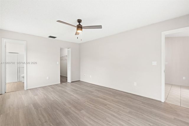 4264 NW 95th Ter, Sunrise, FL 33351