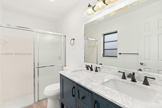 4264 NW 95th Ter, Sunrise, FL 33351