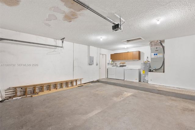 4264 NW 95th Ter, Sunrise, FL 33351