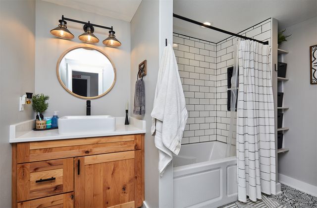 1417 S 11th Street, Adel, IA 50003