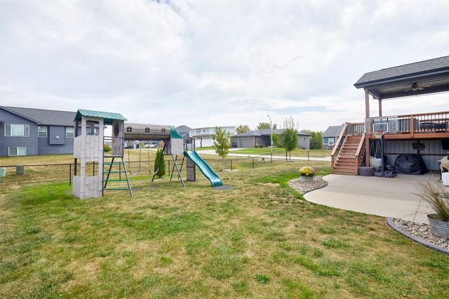 1417 S 11th Street, Adel, IA 50003