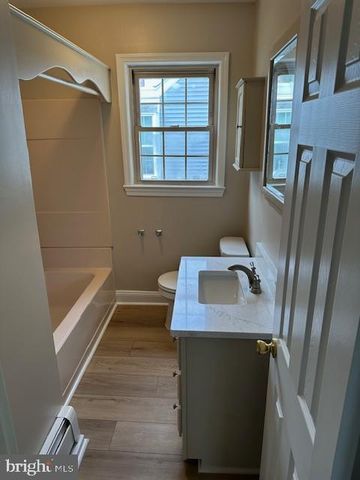 304A READING AVE, Barrington, NJ 08007