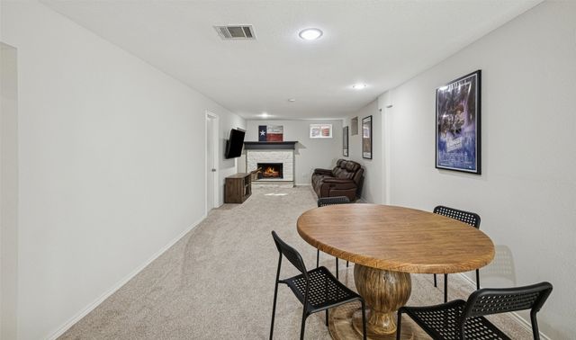 5000 Thorncliffe Drive, Arlington, TX 76016