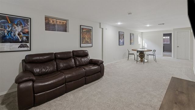 5000 Thorncliffe Drive, Arlington, TX 76016