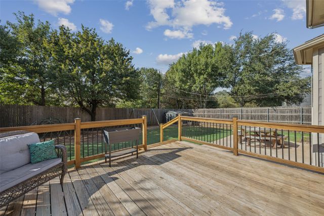 5000 Thorncliffe Drive, Arlington, TX 76016