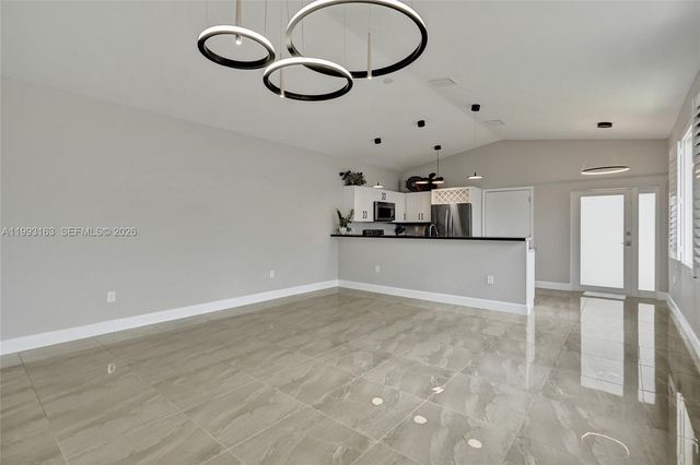 62 NE 26th St 62, Wilton Manors, FL 33305